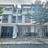 Nhà 1 trệt 2 lầu ngay trường Đại Học Việt Đức